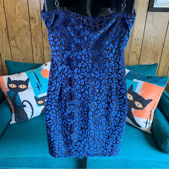 Abbeline Royal Blue Leopard Chemise Style Dress - Picture 8 of 14
